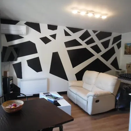 Confort Avec Balcon, Clim, Parking Prive, A 50m Des Thermes Et 100m Du Centre, A Amelie-les-bains - Fr-1-703-59 アパート アメリ・レ・バン・パラルダ