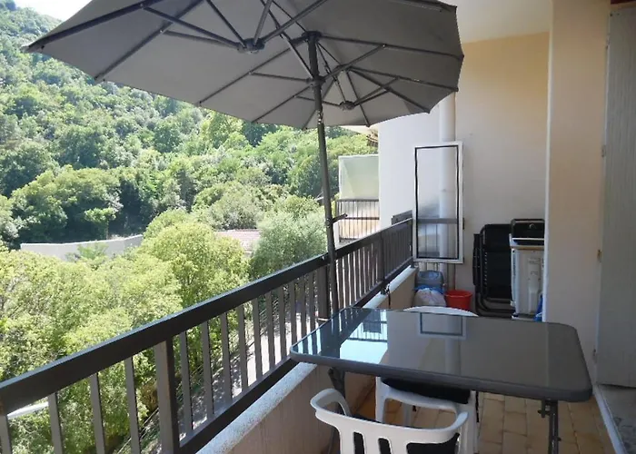 Confort Avec Balcon, Clim, Parking Prive, A 50m Des Thermes Et 100m Du Centre, A Amelie-les-bains - Fr-1-703-59 Apartment