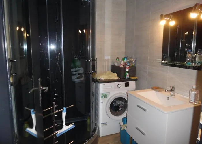 Apartment Confort Avec Balcon, Clim, Parking Prive, A 50m Des Thermes Et 100m Du Centre, A Amelie-les-bains - Fr-1-703-59 *